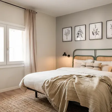 Remy - 2 Bedrooms And Terrace In Eixample Dreta